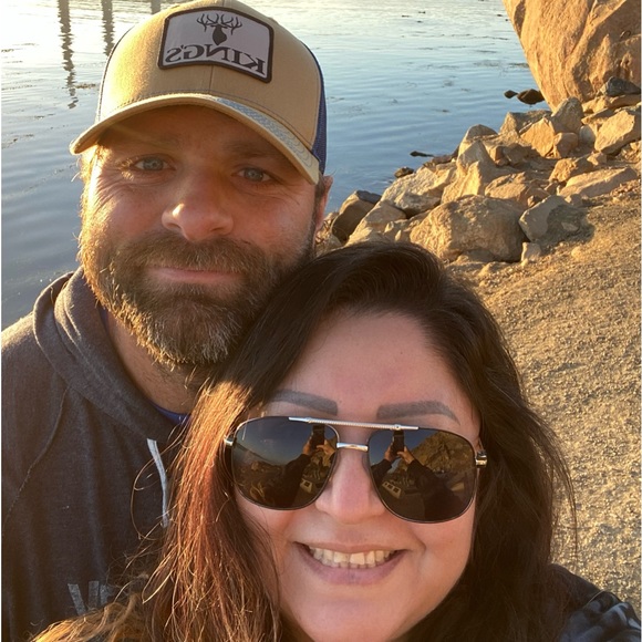 Meet your Posher, Gabriela - Picture 1 of 2